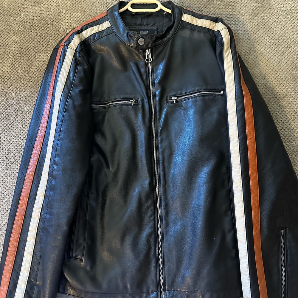 Wilsons Leather Black and White Motorcycle Jacket - Picture 2 of 6